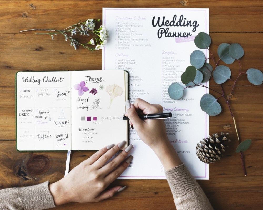 le-coeur-dans-les-etoiles-wedding-planner-provence-luberon-organisation-mariage-alpilles-vaucluse-drome-avginon-cavaillon-1024x820 (1)
